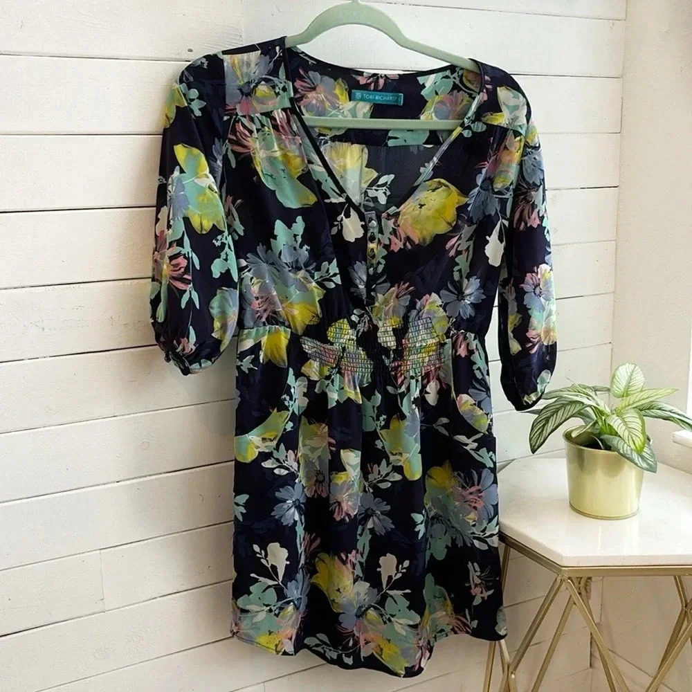 Tori Richard Silk Floral Mini Dress 3/4 Sleeves V-neck sz 0